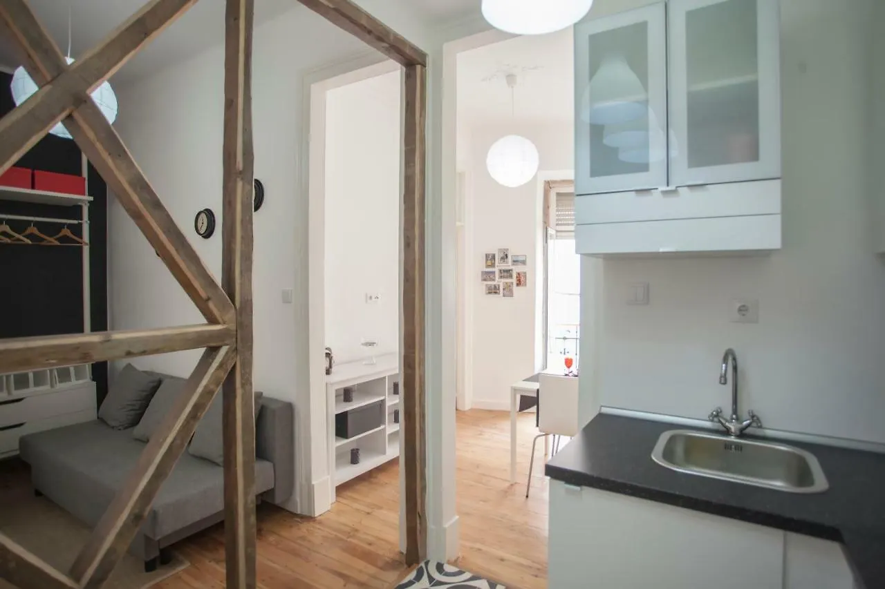 Cool Lisbon Apartment Португалия